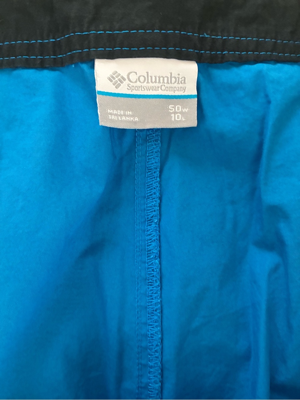 Columbia men’s Shorts Size 50 x 10 Blue, Flat Front cotton - Picture 2 of 5